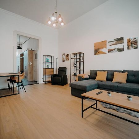 באיה Volenter Lux Apartment Zero מראה חיצוני תמונה